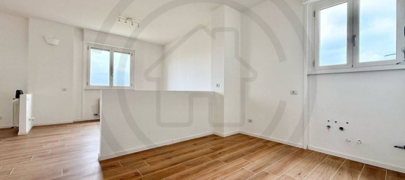 3 bedrooms Penthouse in Segrate, Italy No. 68832 68