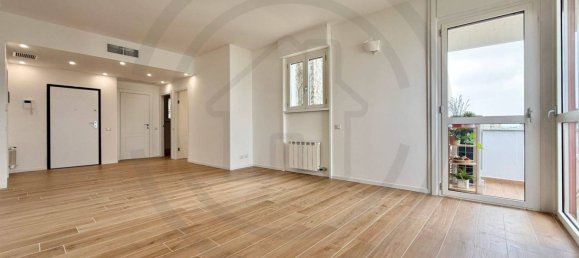 3 bedrooms Penthouse in Segrate, Italy No. 68832 20