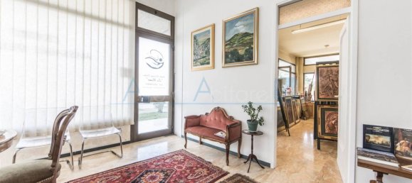 2 rooms Commercial property in Montegrotto Terme, Italy No. 56514 2