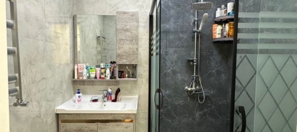 2 bedrooms Apartment in Baku, Azerbaijan No. 2027 5