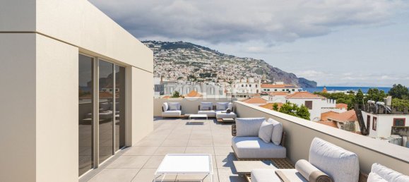 Gewerbliche Immobilie in Funchal, Portugal 235m², Nr. 83463 17