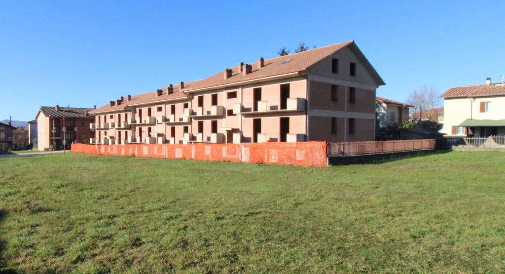 Edificio de 5 habitaciónes en Gubbio, Italy No. 105468