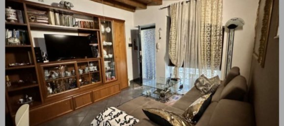 Apartamento T3 em Veduggio con Colzano, Italy N.º 329796 22