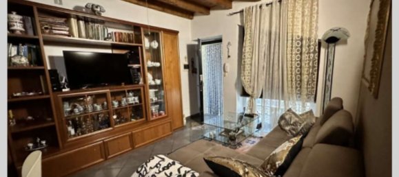 Apartamento T3 em Veduggio con Colzano, Italy N.º 329796 31