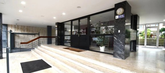 3 Schlafzimmer Wohnung in Les Pavillons-sous-Bois, France, Nr. 180862 5