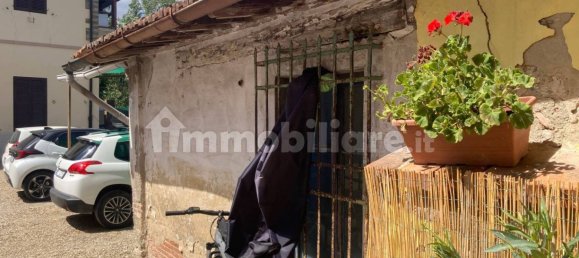 26m² Warehouse in Lastra a Signa, Italy No. 270777 3