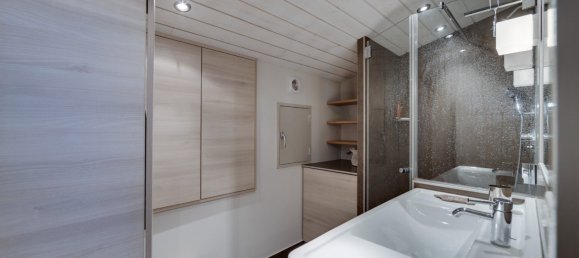 Apartamento de 4 dormitorios en Val-d'Isere, France No. 201 7