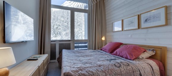 Apartamento de 4 dormitorios en Val-d'Isere, France No. 201 11