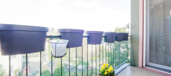 2-salle Appartement à Carate Brianza, Italy No. 14921 7