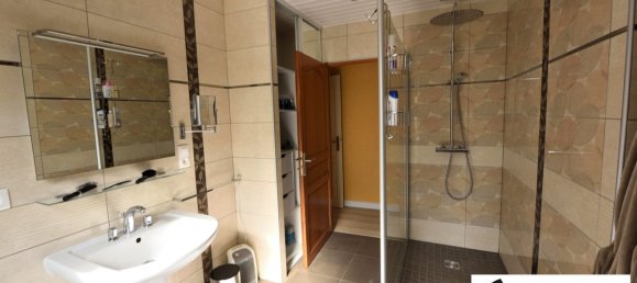 3 bedrooms House in Lecelles, France No. 61403 3