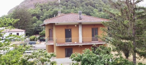 8 rooms House in Camerino, Italy No. 133208 24