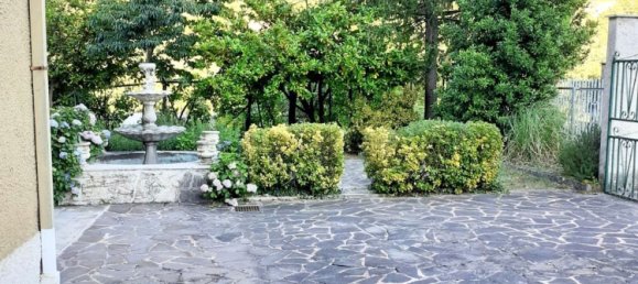 8 rooms House in Camerino, Italy No. 133208 17