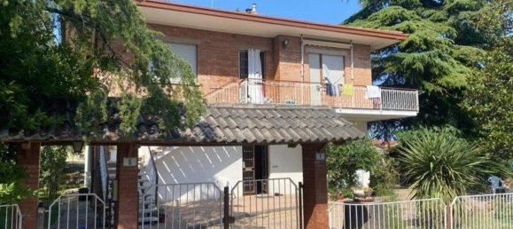 5 rooms Apartment in Verucchio, Italy No. 90156 2