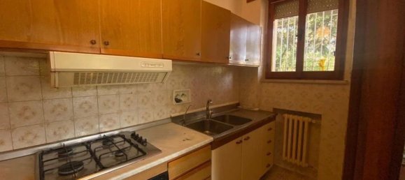 5 rooms Apartment in Verucchio, Italy No. 90156 4
