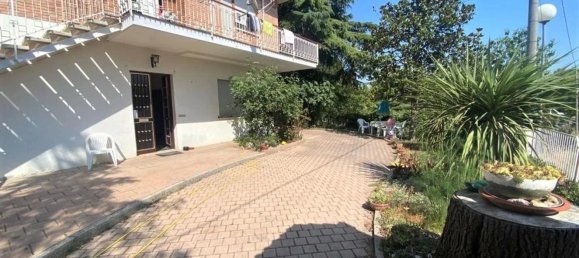 5 rooms Apartment in Verucchio, Italy No. 90156 3