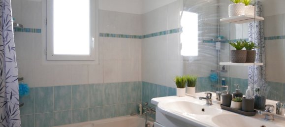 3 bedrooms House in Saint-Astier, France No. 340129 8