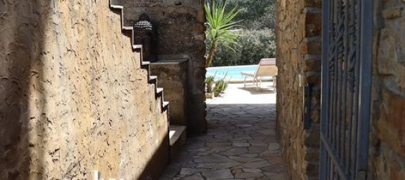 4 bedrooms Villa in Dolceacqua, Italy No. 223512 9