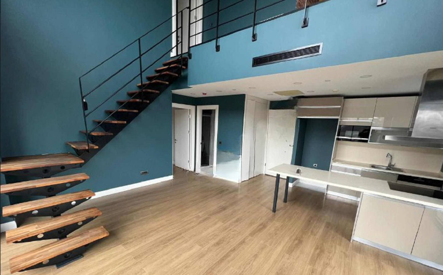 Apartment 3+1 in Istanbul, Turkey No. 24063