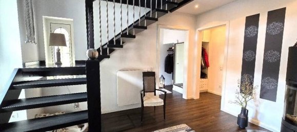 4 bedrooms House in Leer, Germany No. 241055 16