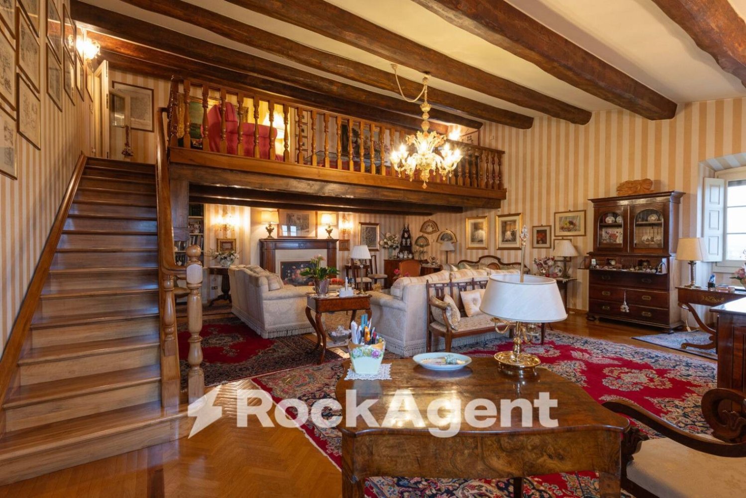 4 bedrooms Penthouse in Pistoia, Italy No. 349039