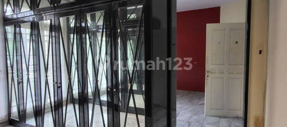 Дом с 4 спальнями в Kebon Jeruk, Индонезия № 2490 26