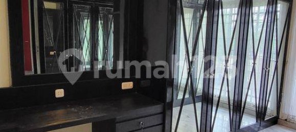 Дом с 4 спальнями в Kebon Jeruk, Индонезия № 2490 24