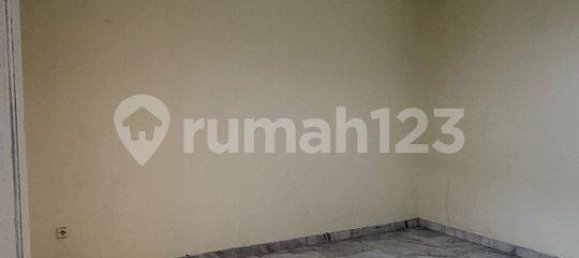 Дом с 4 спальнями в Kebon Jeruk, Индонезия № 2490 30