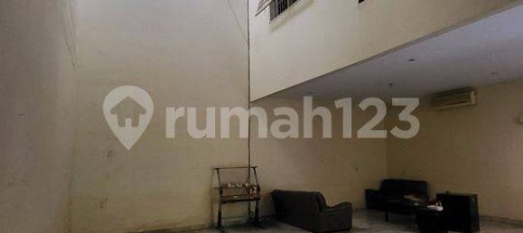 Дом с 4 спальнями в Kebon Jeruk, Индонезия № 2490 8