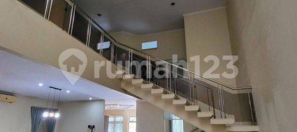 Дом с 4 спальнями в Kebon Jeruk, Индонезия № 2490 11