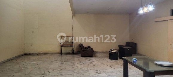 Дом с 4 спальнями в Kebon Jeruk, Индонезия № 2490 6