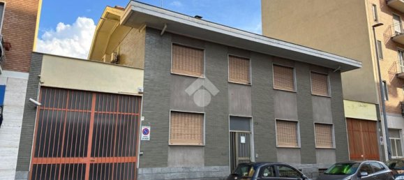 10 rooms House in Turin, Italy No. 206575 42