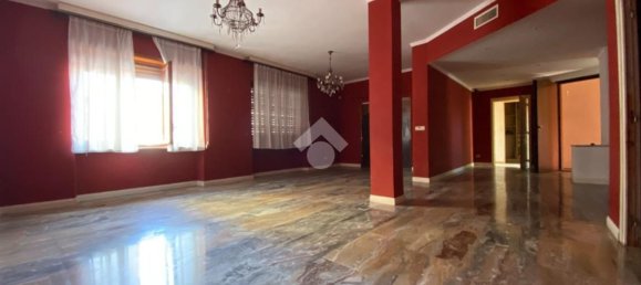 10 rooms House in Turin, Italy No. 206575 4
