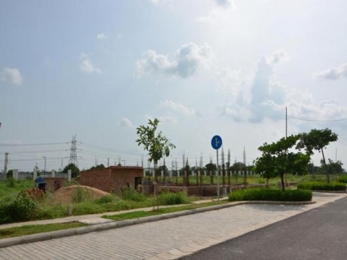 Casa de 2 dormitorios en Gurgaon, India No. 14645