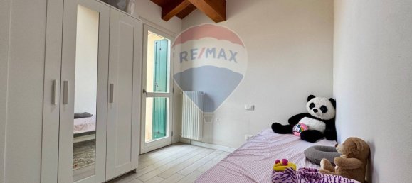 Studio in Udine, Italy No. 269274 12