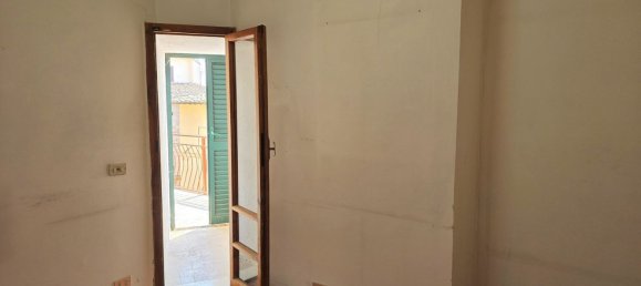 6 rooms Apartment in Perugia, Italy No. 279666 50