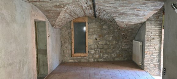 6 rooms Apartment in Perugia, Italy No. 279666 29