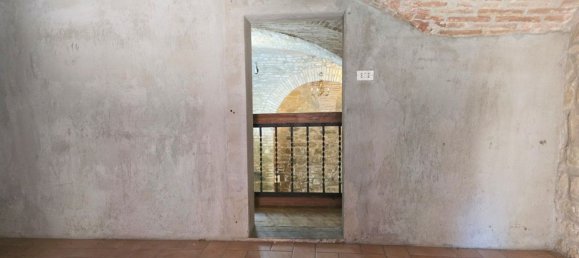 6 rooms Apartment in Perugia, Italy No. 279666 31