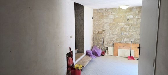 6 rooms Apartment in Perugia, Italy No. 279666 24