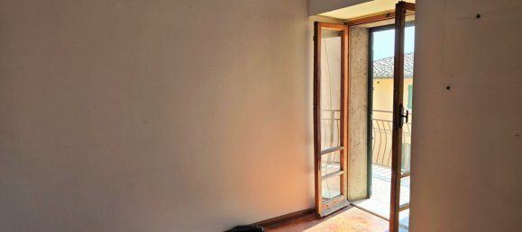 6 rooms Apartment in Perugia, Italy No. 279666 47