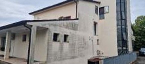 2 rooms Apartment in Chiarano, Italy No. 212832 10