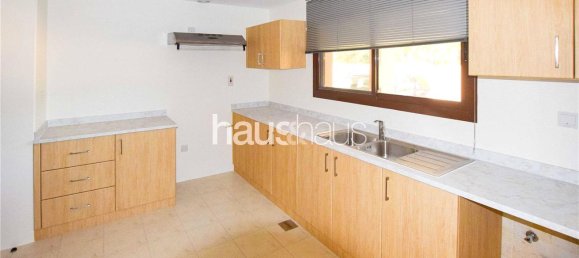 4 bedrooms Townhouse in Jumeirah Islands, UAE No. 98714 5