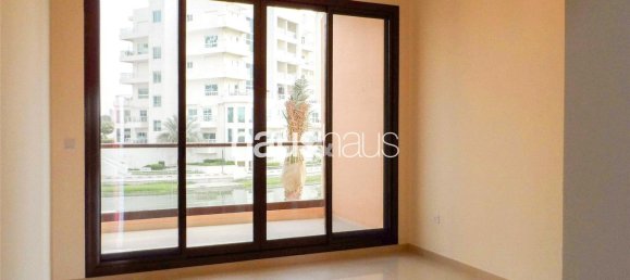 4 bedrooms Townhouse in Jumeirah Islands, UAE No. 98714 8