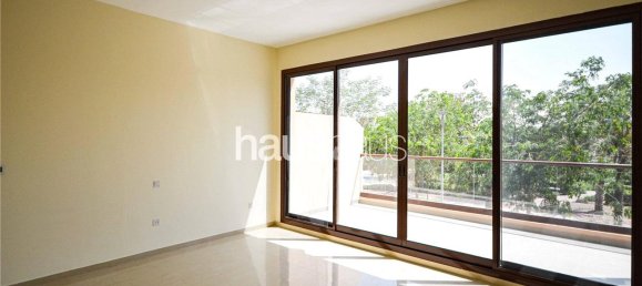 4 bedrooms Townhouse in Jumeirah Islands, UAE No. 98714 9