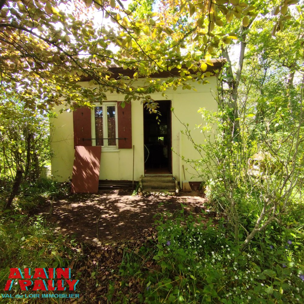  Land in Saint-Maur-sur-le-Loir, France No. 63217