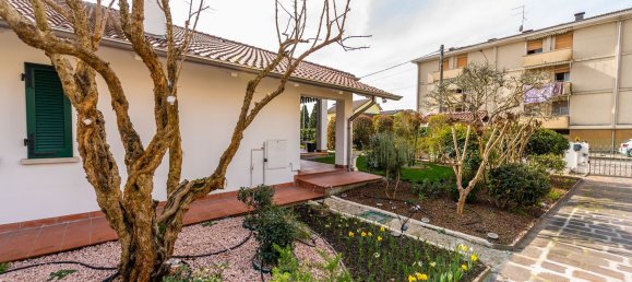 5 rooms Villa in Brescello, Italy No. 87453 11