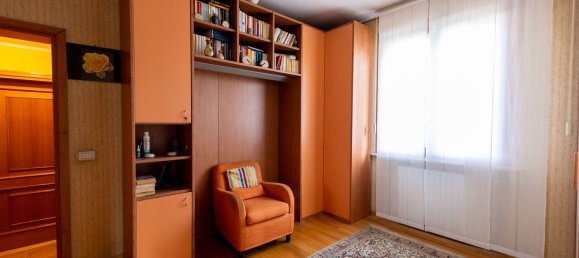 5 rooms Villa in Brescello, Italy No. 87453 8