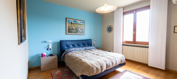 5 rooms Villa in Brescello, Italy No. 87453 7