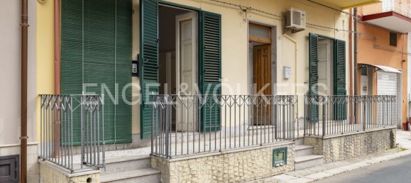 2 chambres Appartement à Pozzallo, Italy No. 286091 5