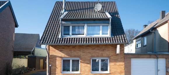 Здание с 2 спальнями в Хайнсберг, Германия № 173990 5