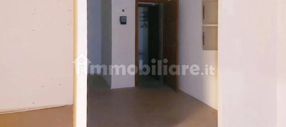40m² Commercial property in Trieste, Italy No. 317008 4